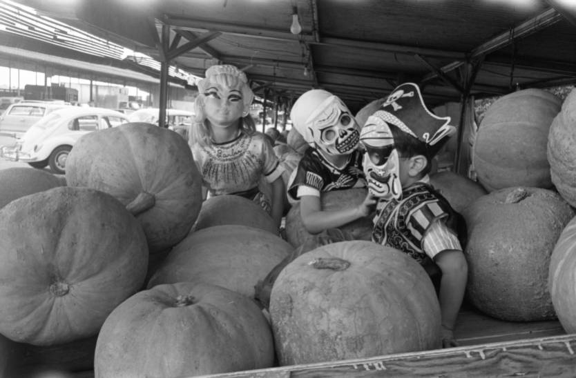 Halloween costumes and pumpkins 1967