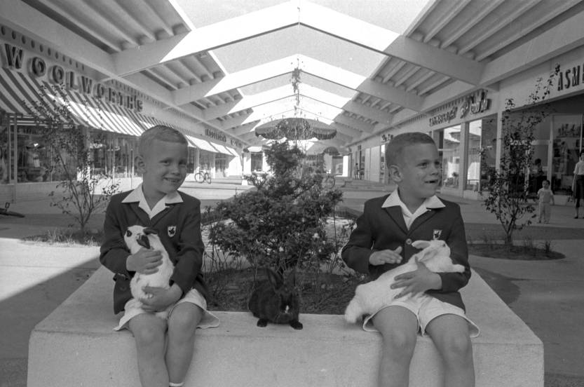 Twins with bunnies at Richland Mall 1963