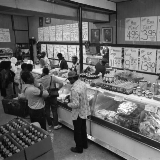 Customers in Dixie Super Market 1987