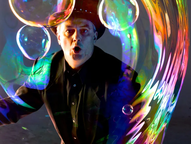 Soap Bubble Circus - Steve Langley
