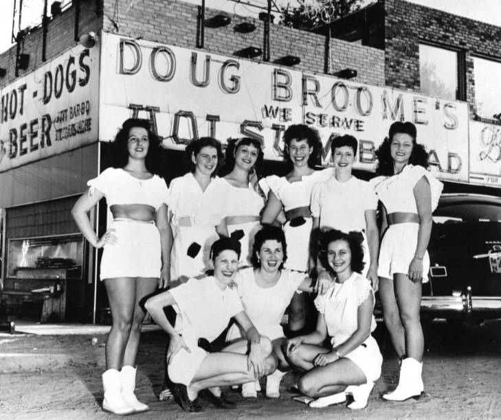 Doug Broome's waitresses 1948