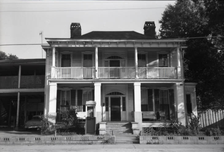Henry-James Motel in Columbia, 1960