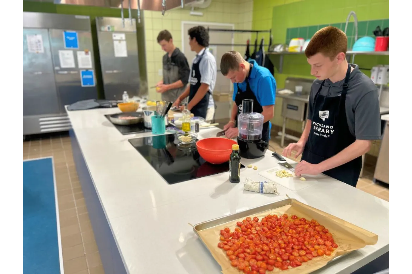 Teaching Kitchen event with children. 