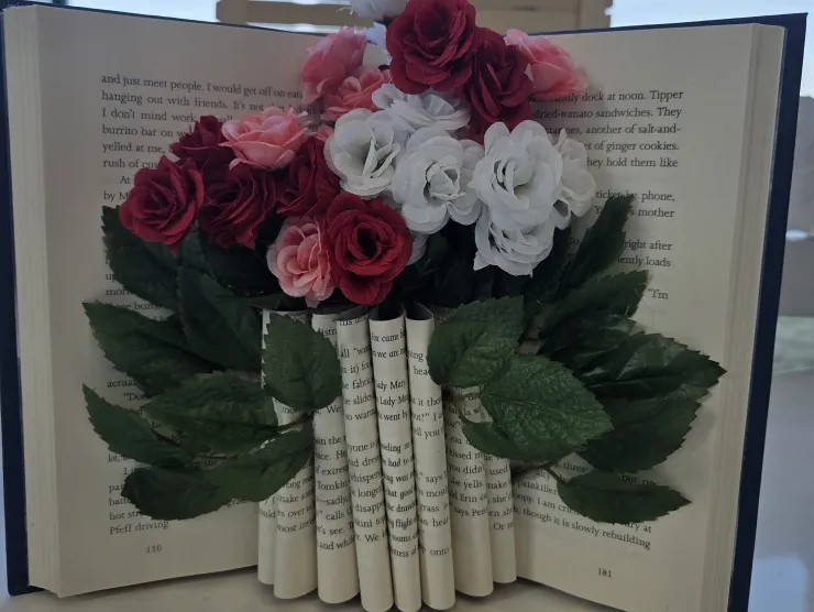 Book flower vase