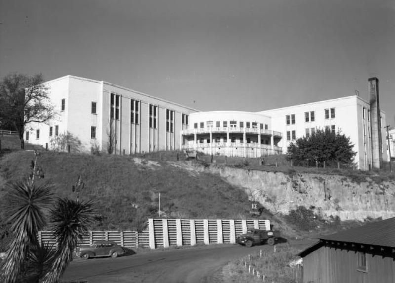 USO rear view 1948