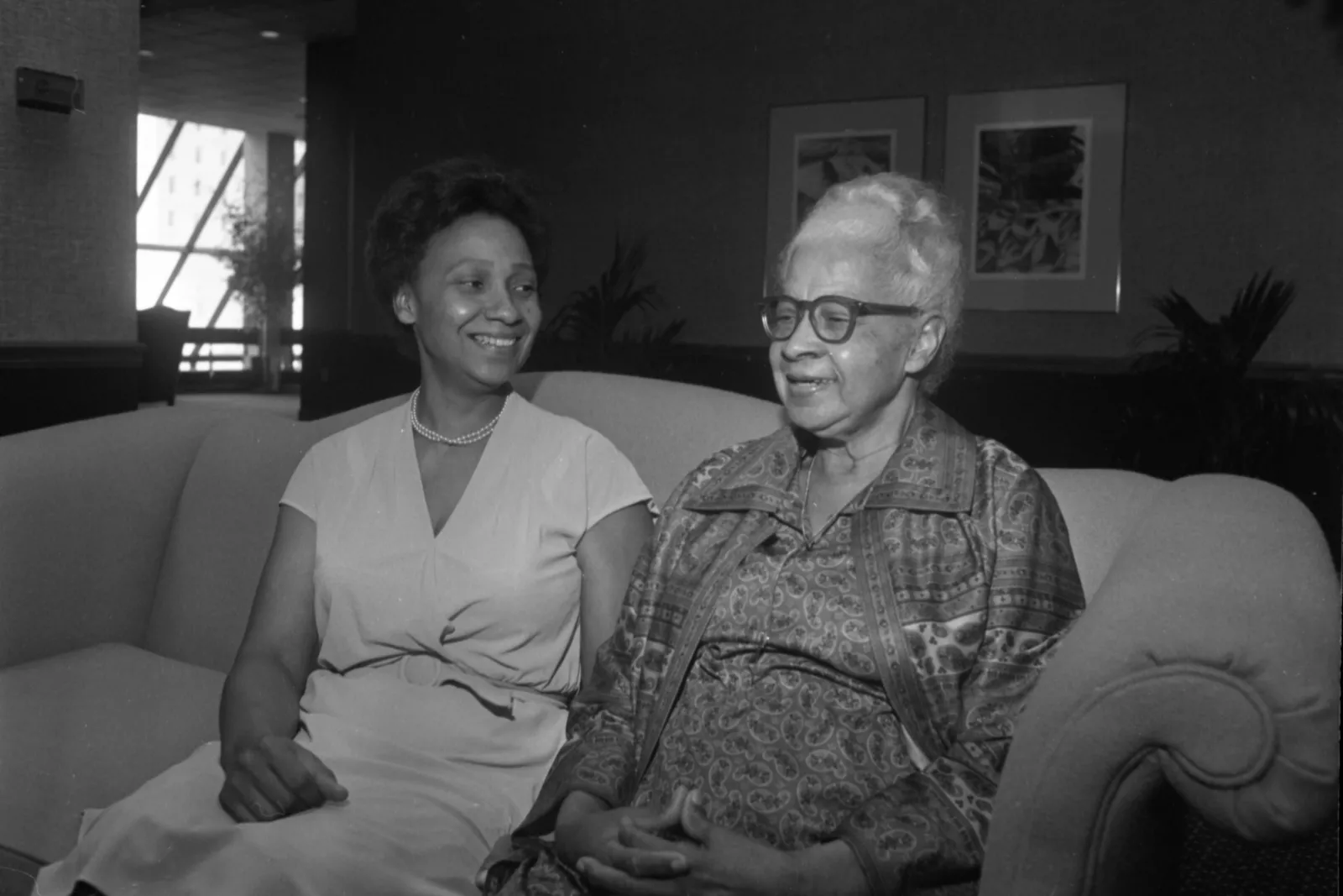 Image of Kirkland family descendants at a family reunion at the Carolina Inn on August 15, 1981.