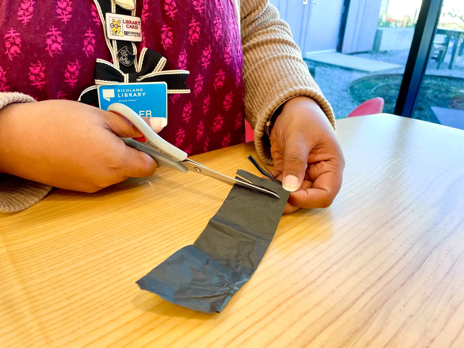 cutting tissue paper for tail