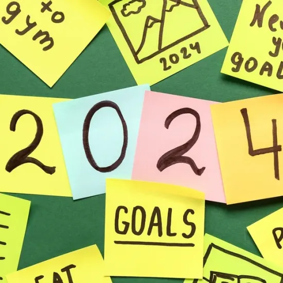 sticky notes spelling 2024