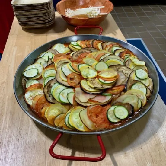 Chef Floyd J teaching kitchen