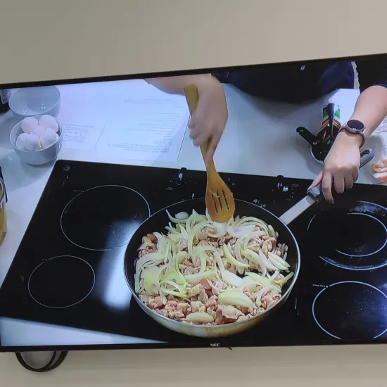 First stage of cooking oyakodon
